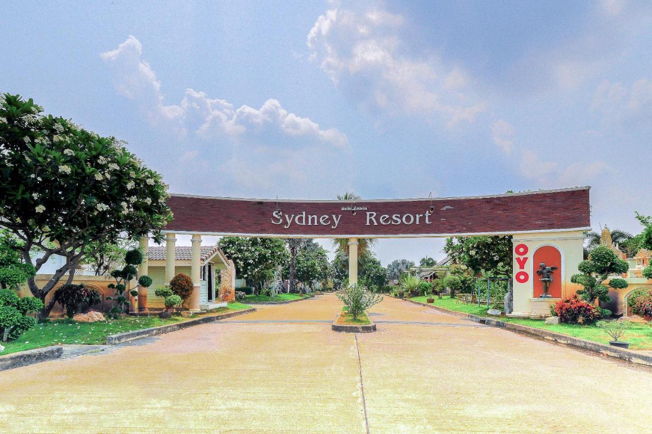 Oyo 926 Sydney Resort Suphan Buri Dış mekan fotoğraf