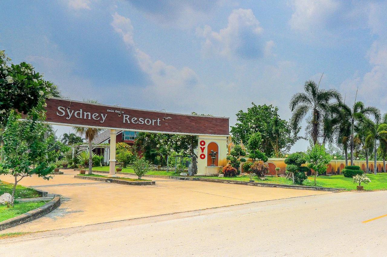 Oyo 926 Sydney Resort Suphan Buri Dış mekan fotoğraf